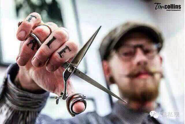 爱吃三丝蛋饼的团团丸熙