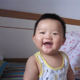 坐在楼上看火车