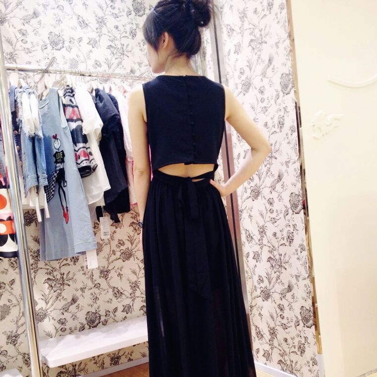 嬛嬛一袅楚宫腰、