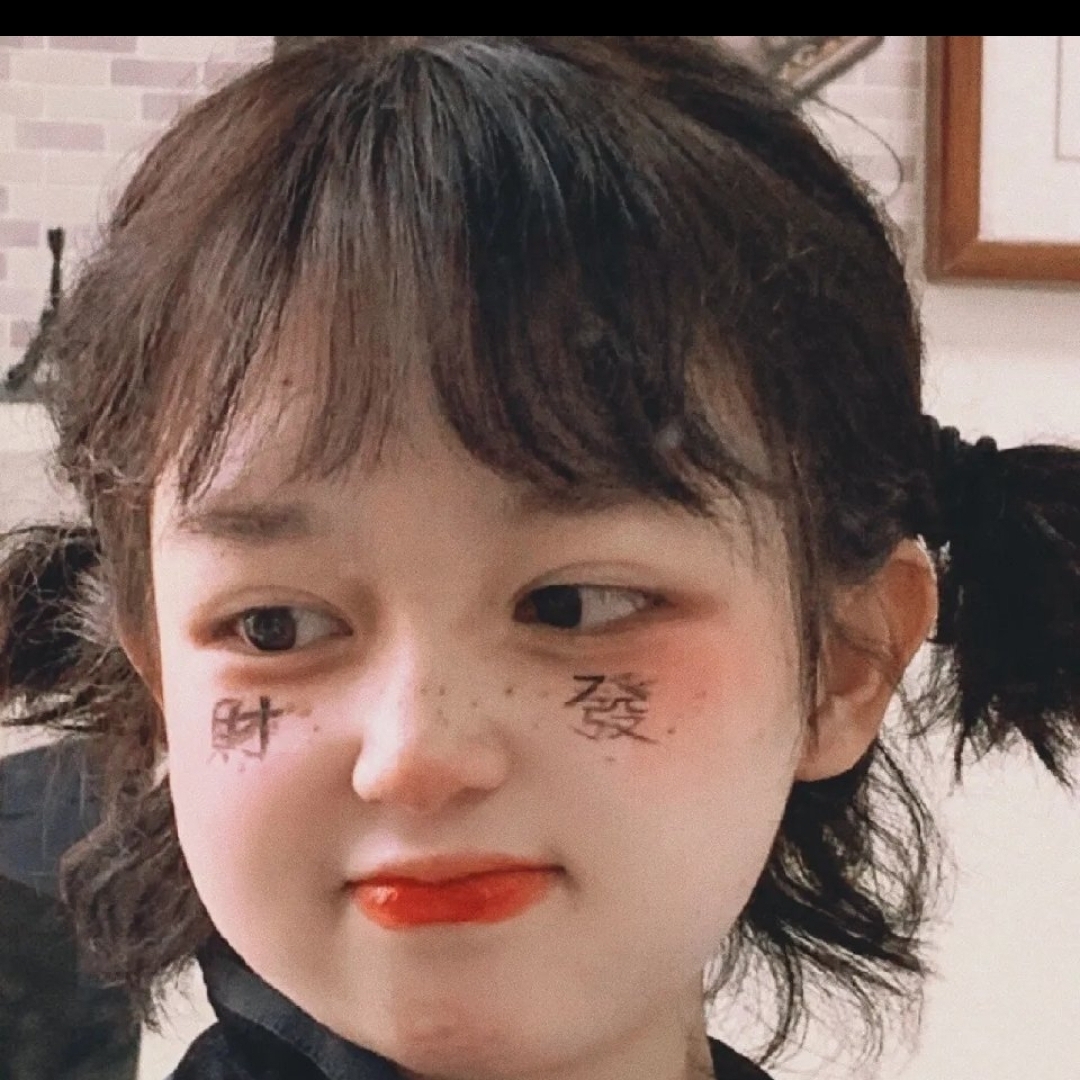 巷子里的猫和少女