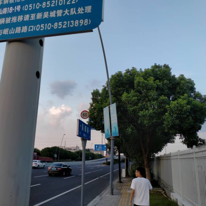 爱吃白水煮肉的哈利