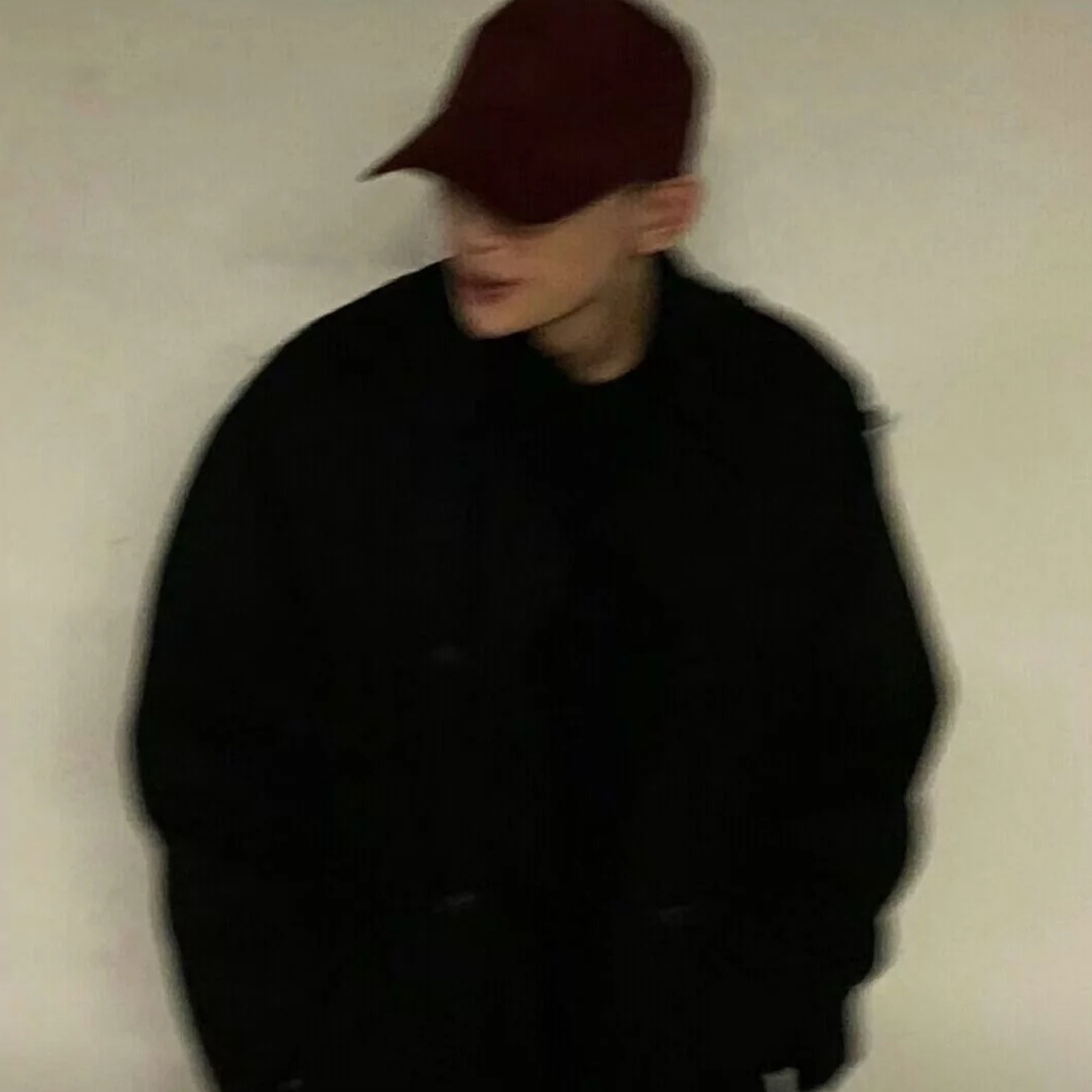 粉白色的丰优丝苗