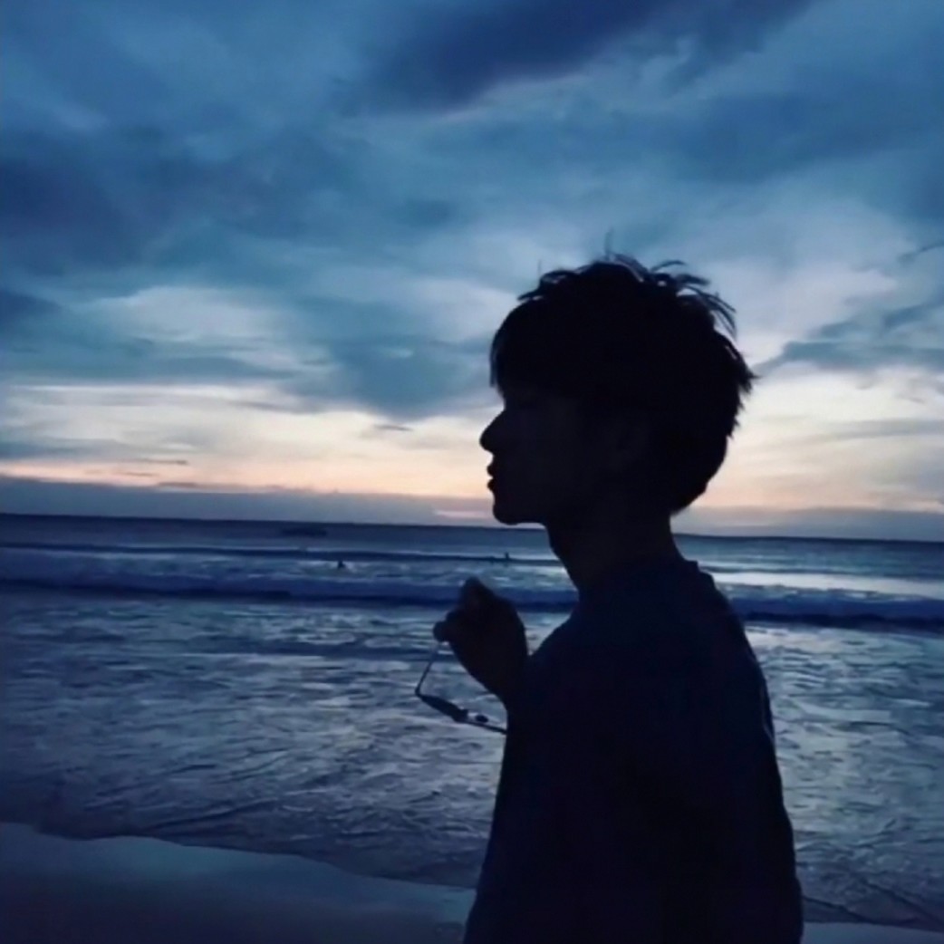 帅气并富有的男神1