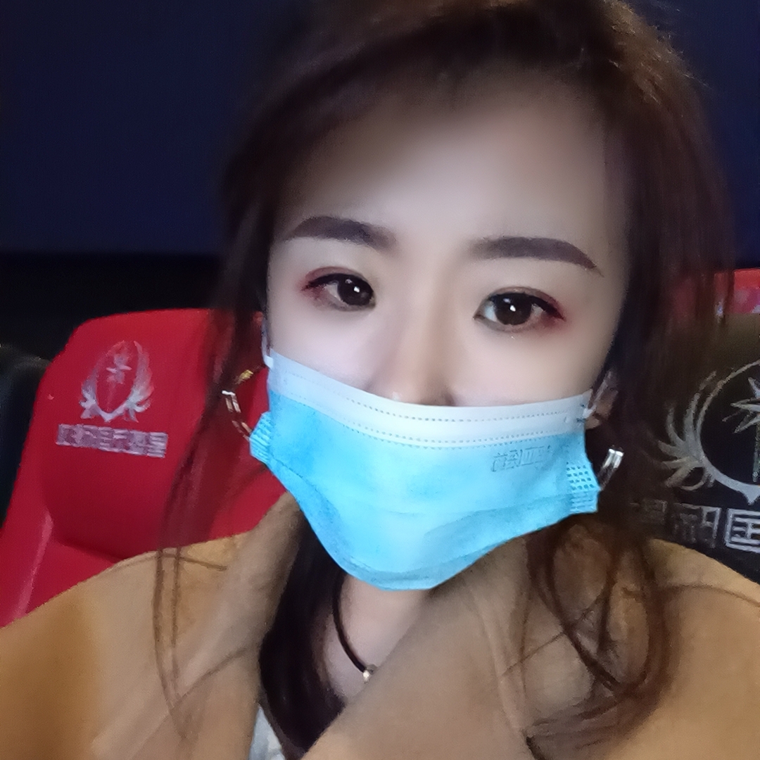 爱吃苹果拼盘的幸运星