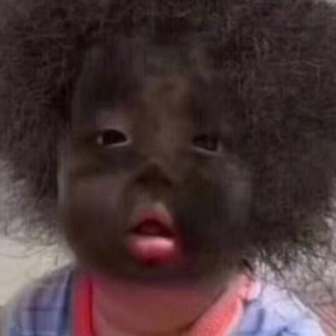 爱吃椰蓉排包的大圆脸