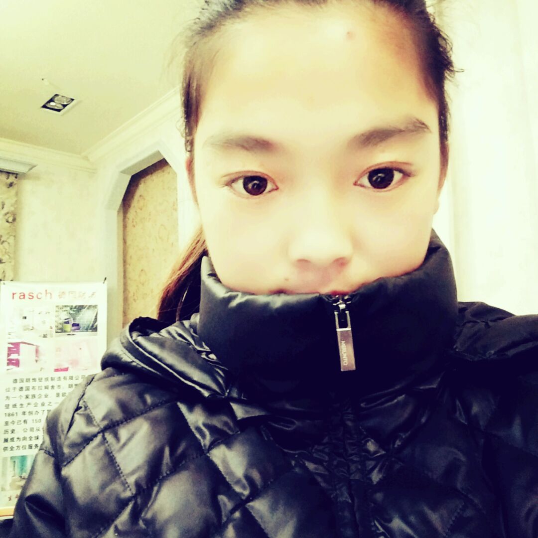 青黄的疏穗莎草