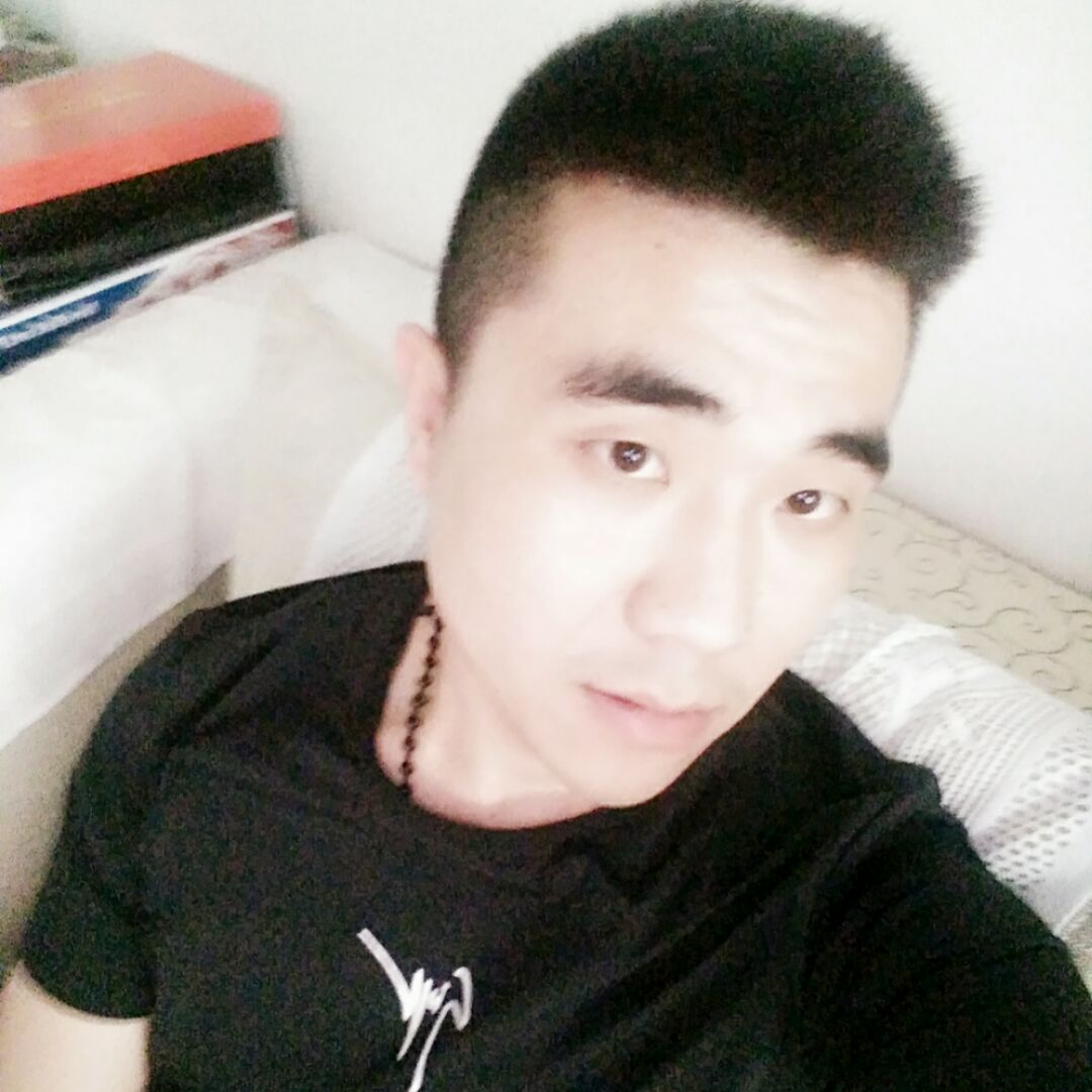 玫瑰红的中东海枣