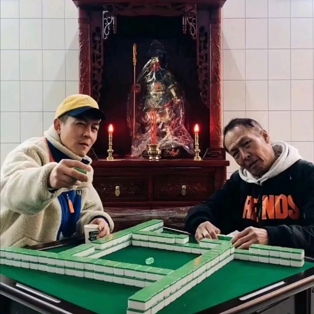 神一样的少年吼吼