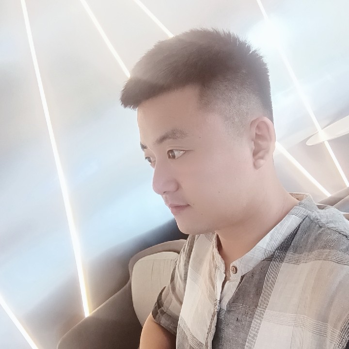 左左左、左先生