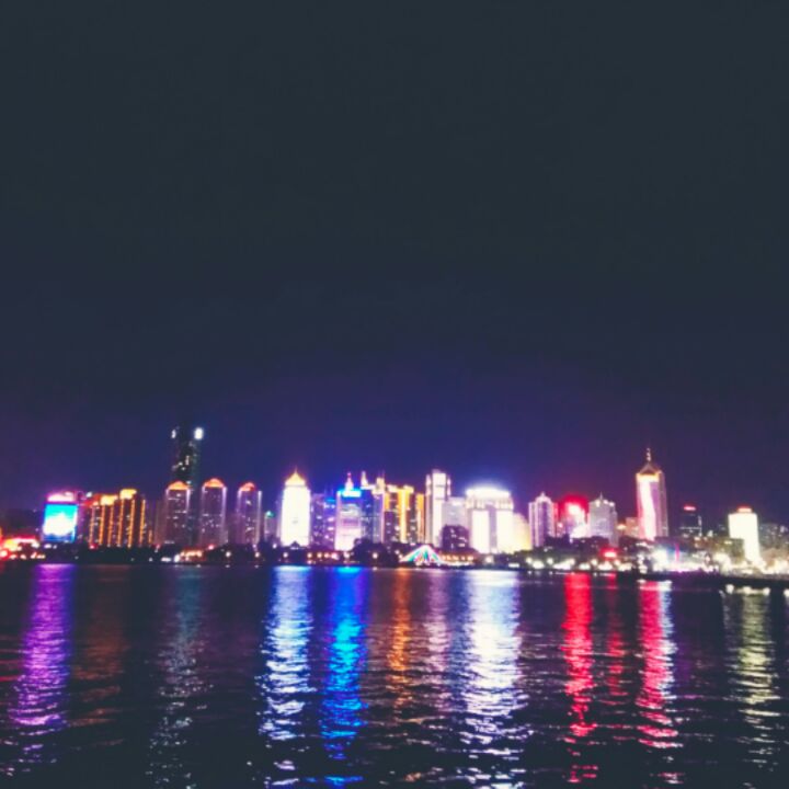 压死蚂蚁的最后一个稻草