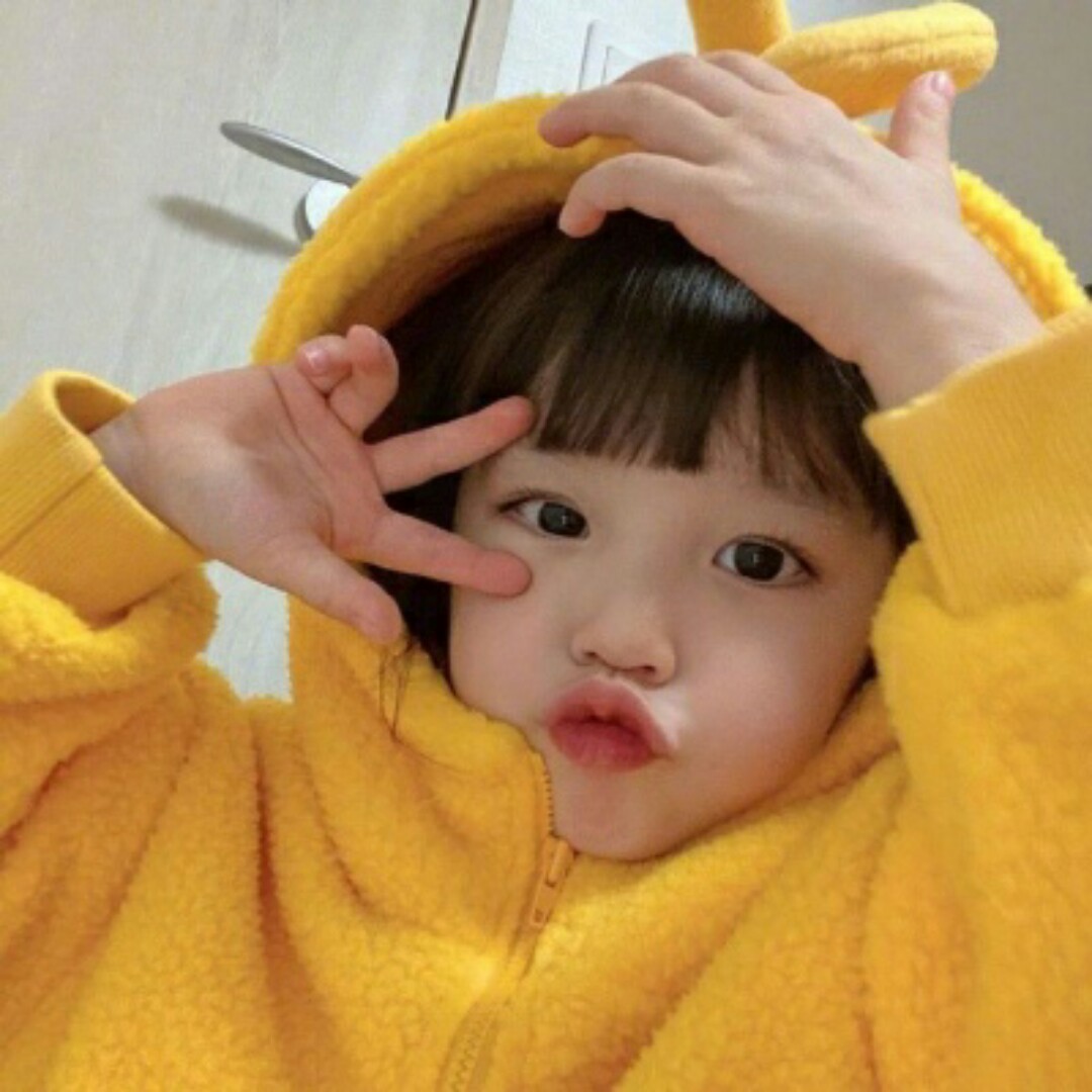 我是小何同学亲