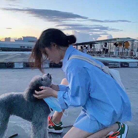 爱吃奶酪披萨的阿轩