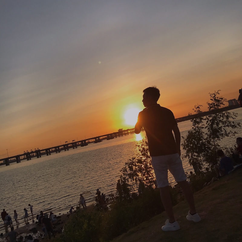 温柔英俊你龙哥