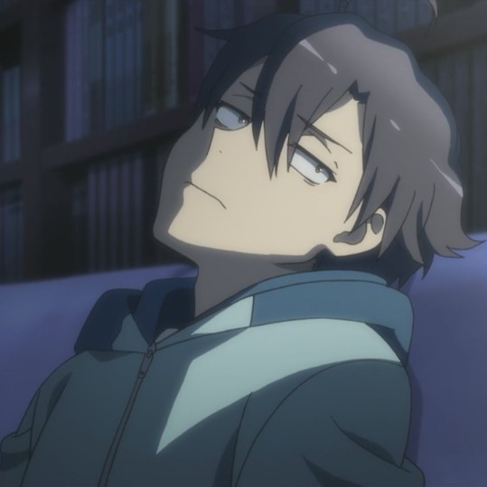 爱吃奶昔冰棍的白云