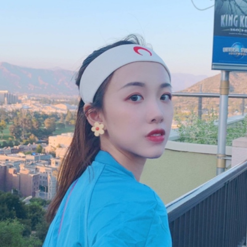 热情开朗的干干