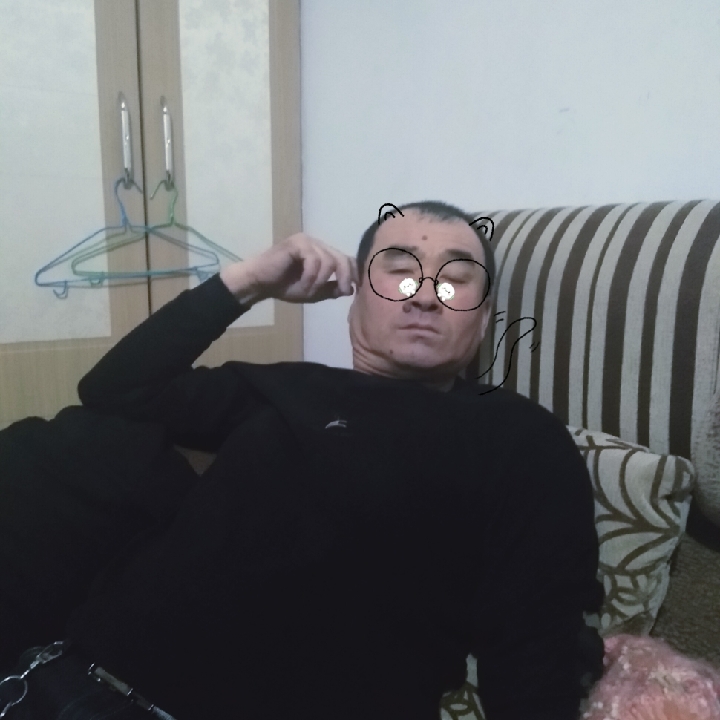 爱吃烤冷面的君