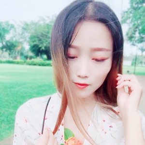 爱吃奶油小卷的夏萝