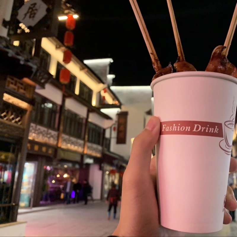 宝蓝色的东久囊吾