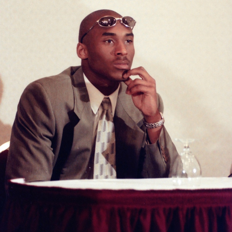 爱华护华为华保航