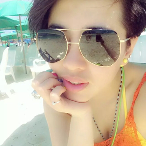 爱吃招财猪手的小丝