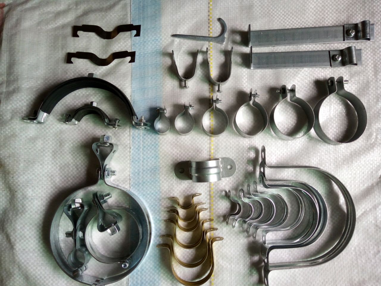 水暖五金配件管卡大批发