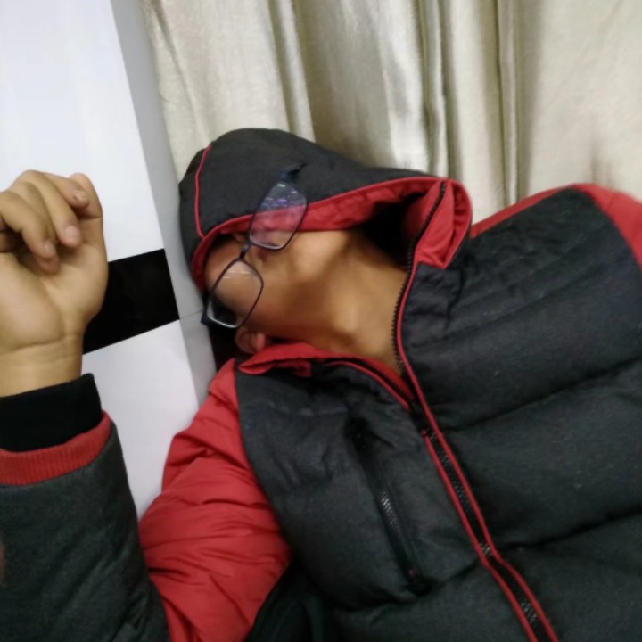 没有翅膀向上天空