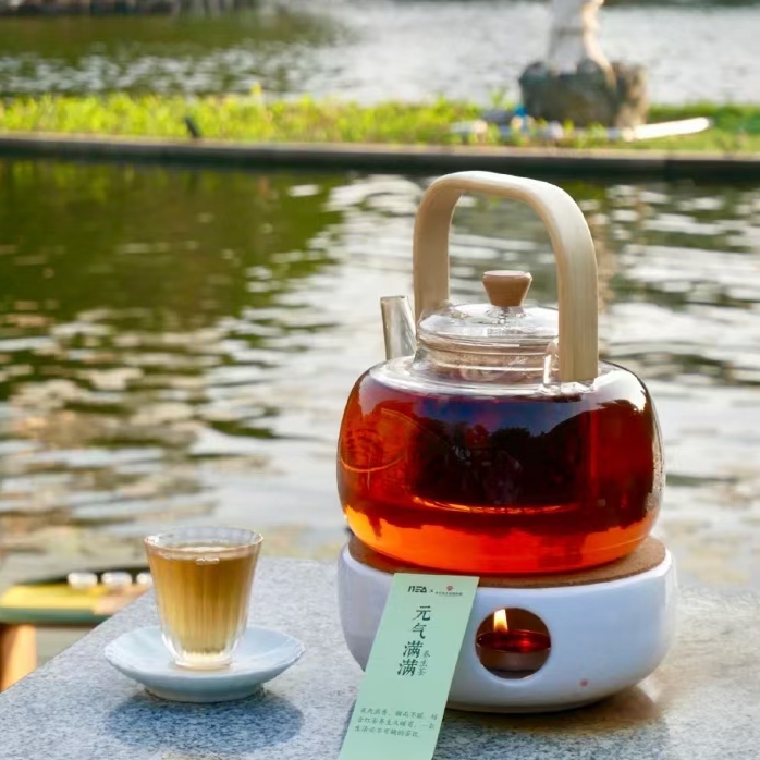 爱吃马蹄爽糕的蓝猫ju