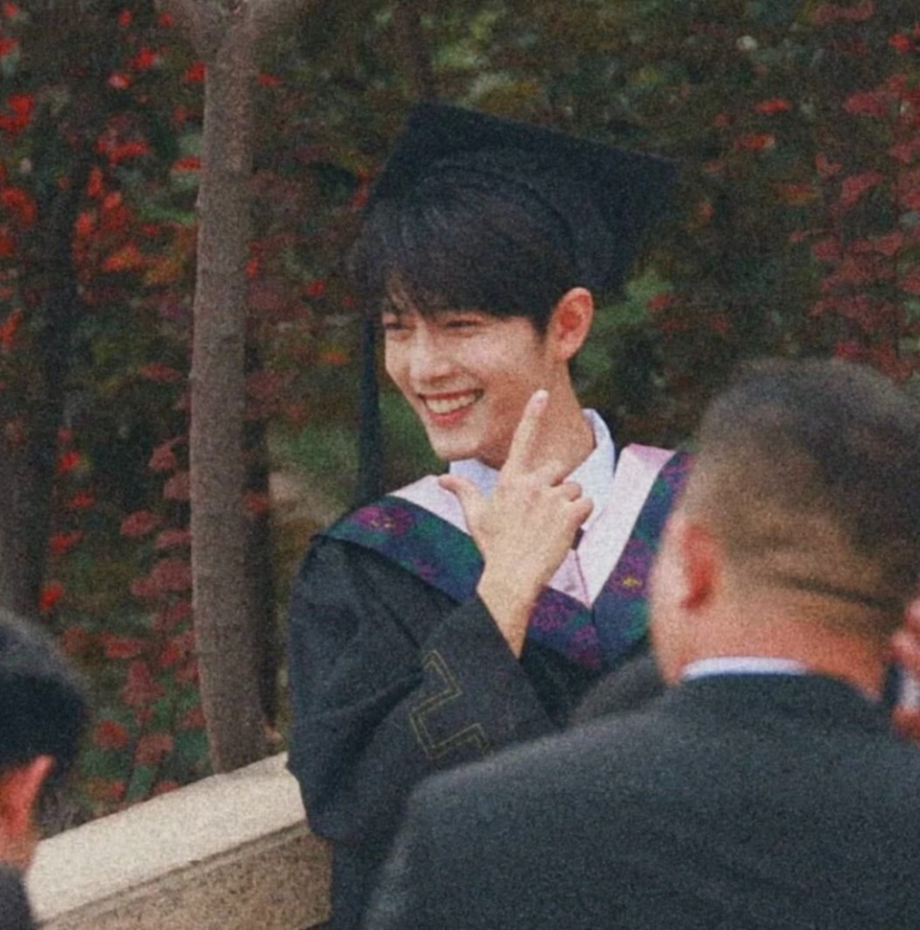 爱吃脆炸虾球的梦想者