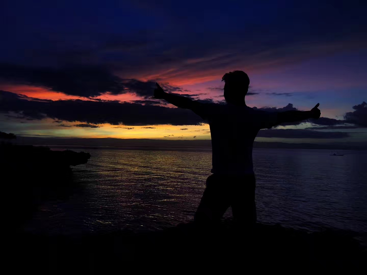 話不是很多的先森