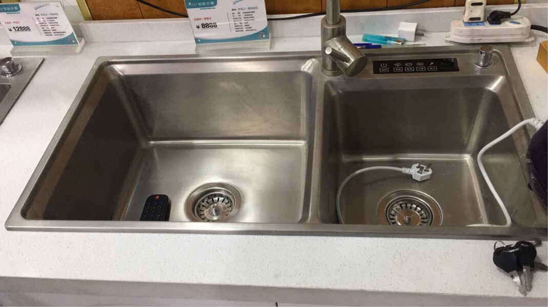 洗碗机，可随意洗所有餐具和所有菜肉海鲜等