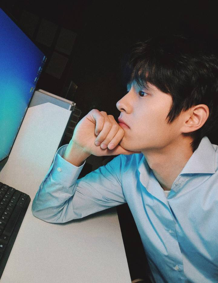 全宇宙第一帅诶