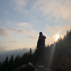 爱吃梅汁小排的传说