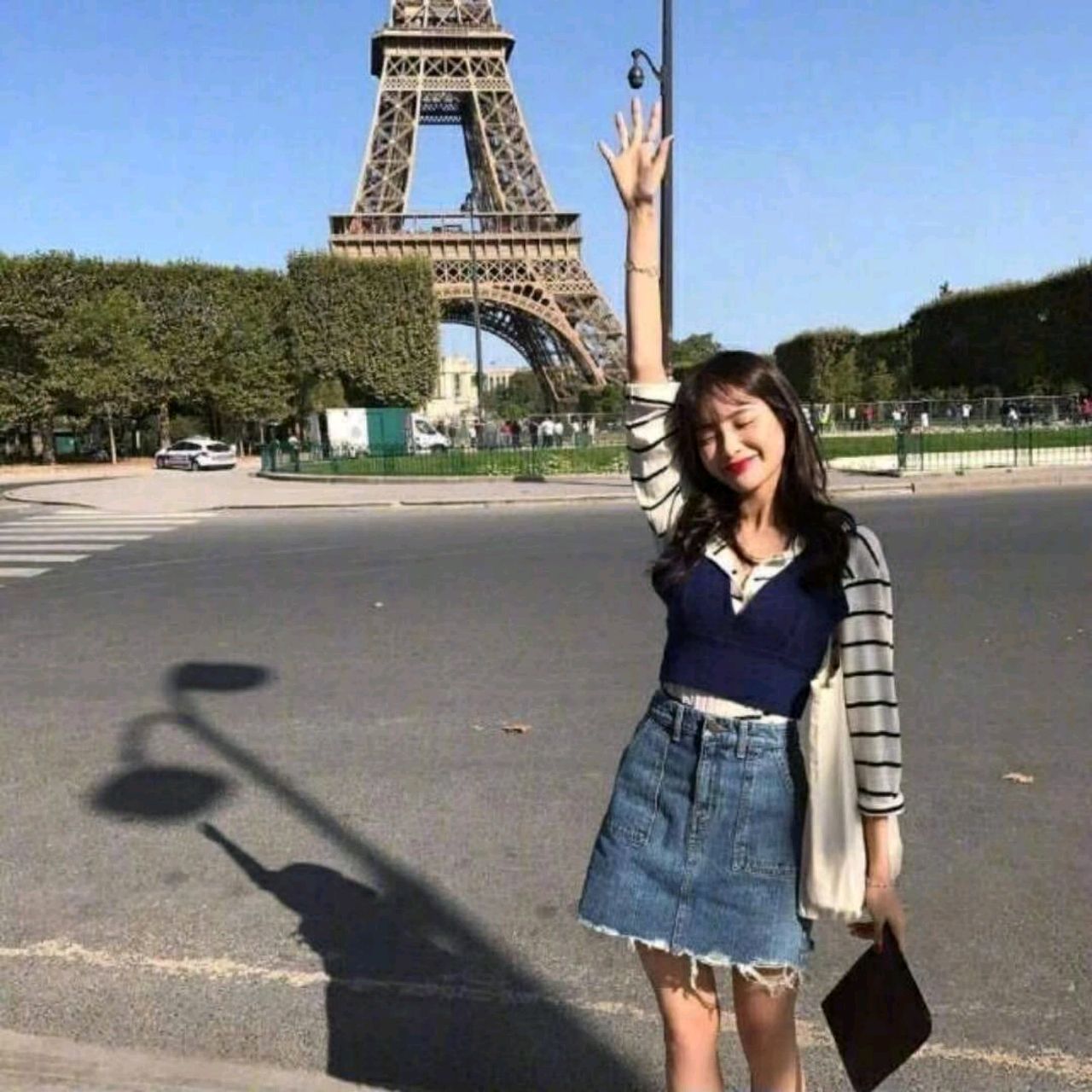 翱翔的空中鸟儿