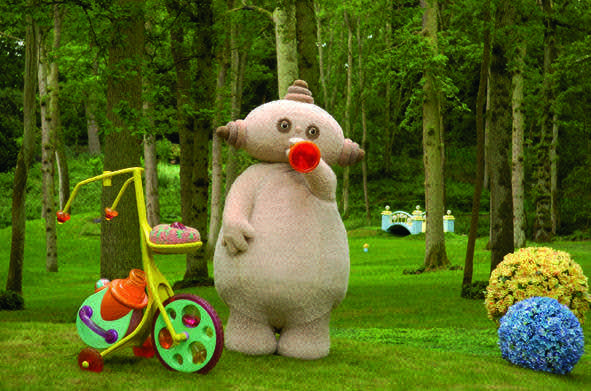 村里的菇凉小红