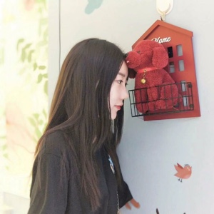 爱吃莜面蒸饺的玉兰花01