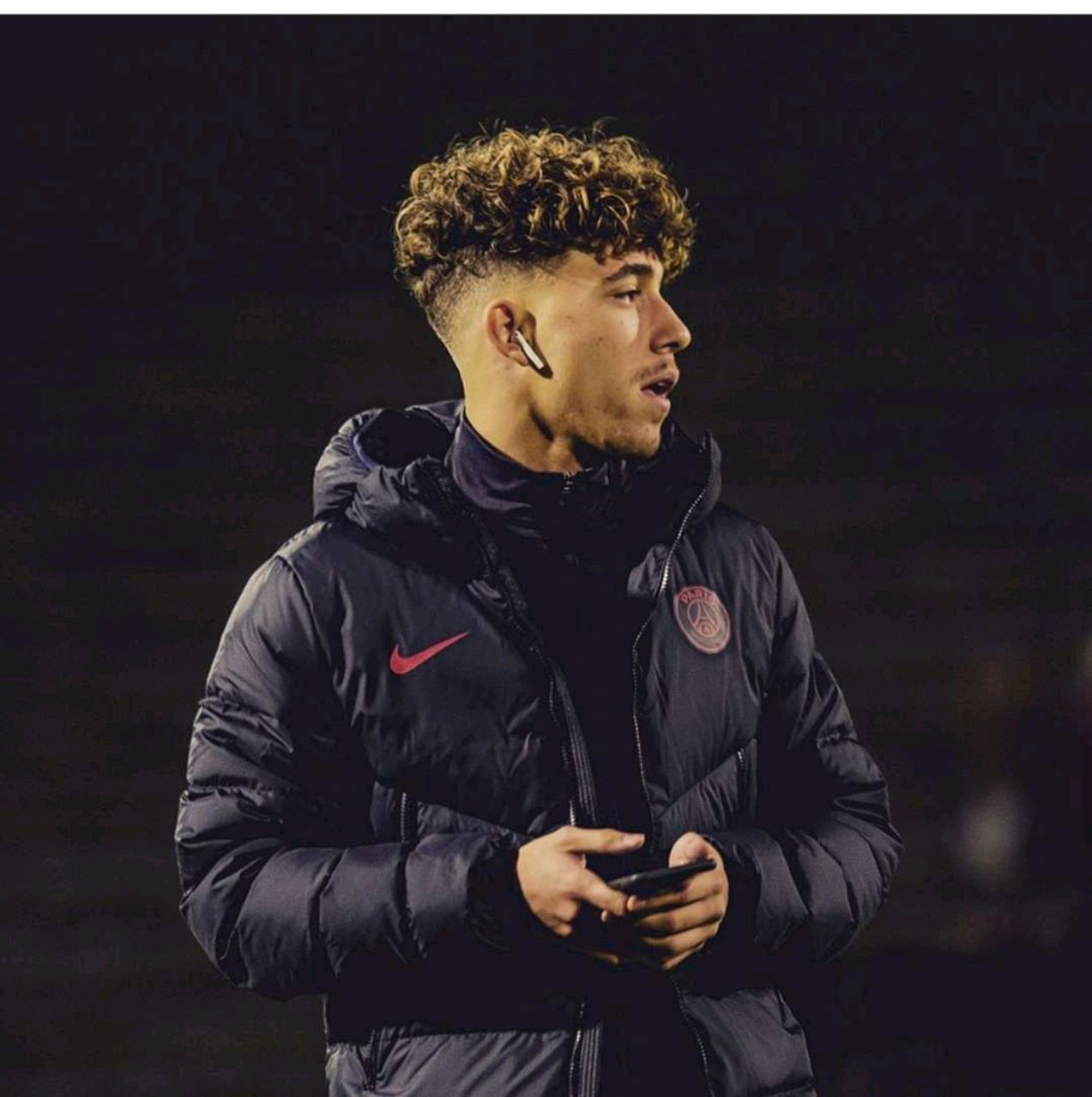 大学路谨慎的生菜