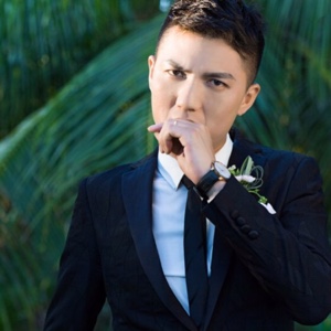 樱桃红的三出复叶涵奈