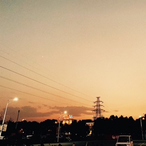 世界这么脏，说啥子悲伤