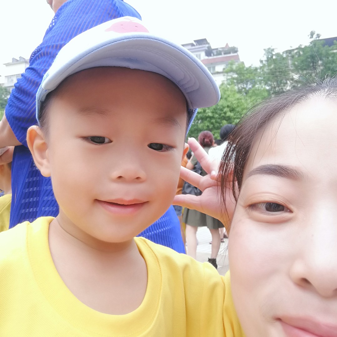 购物快乐d幸福一家