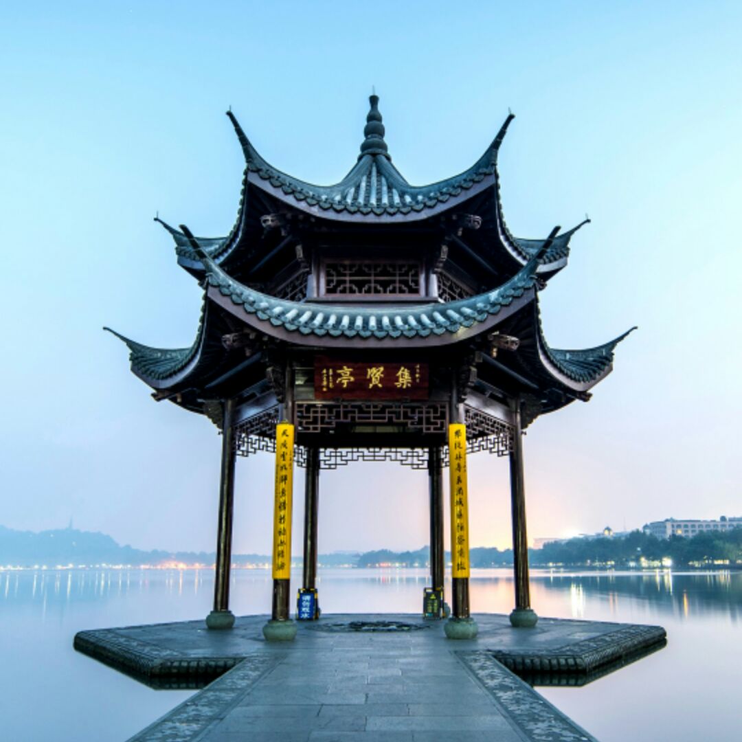 白雪皑皑银装素裹的面条