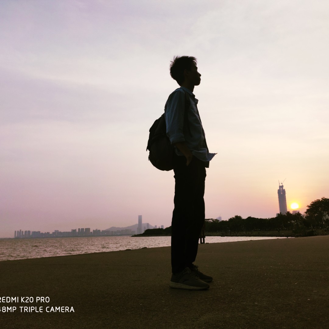 不要问我是谁咯