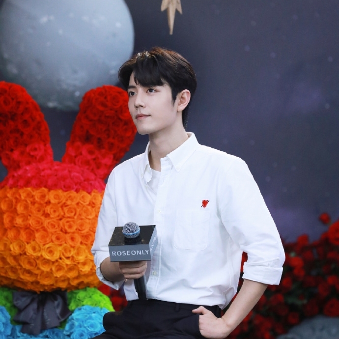 爱吃三丝爆豆的久绊