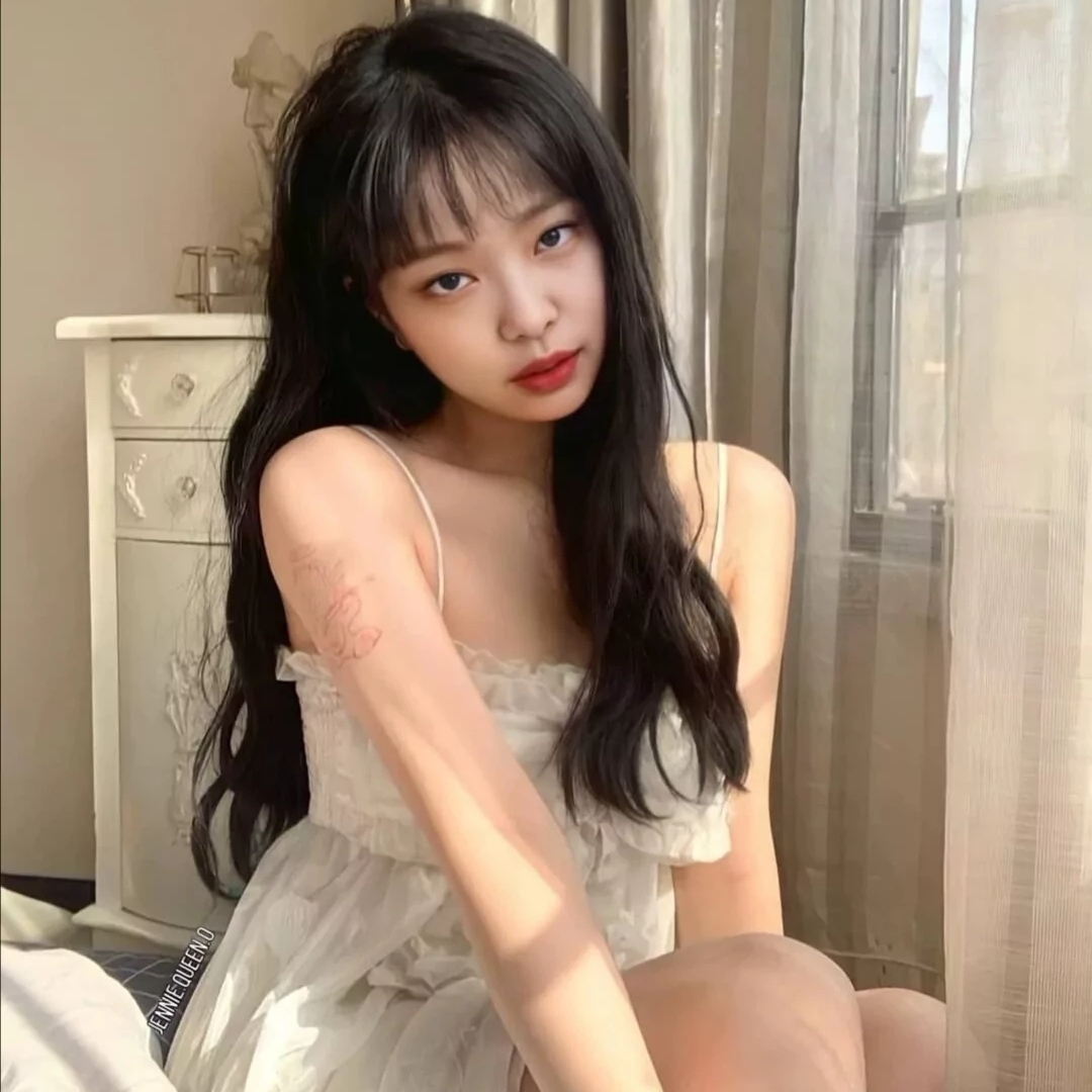 爱吃西瓜冰球的喵喵酱