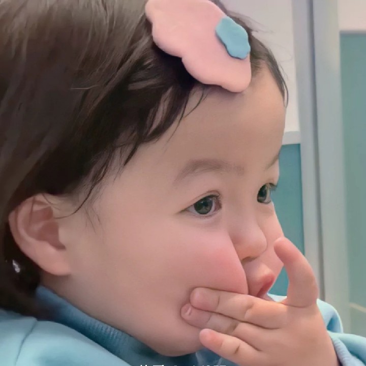 爱吃螺丝粉的傻妞