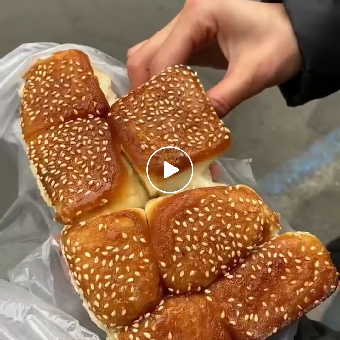 爱吃腐乳豆腐的白茶