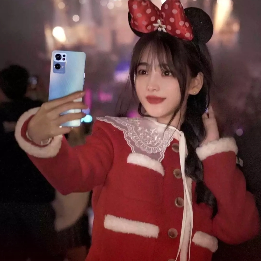 爱吃椰蓉桃酥的小可奈