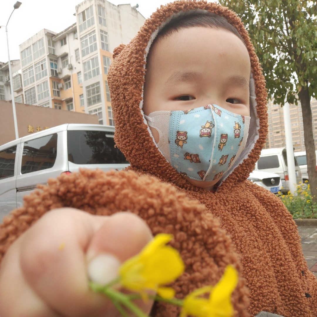 爱吃百花酥鸡的小法师妹代