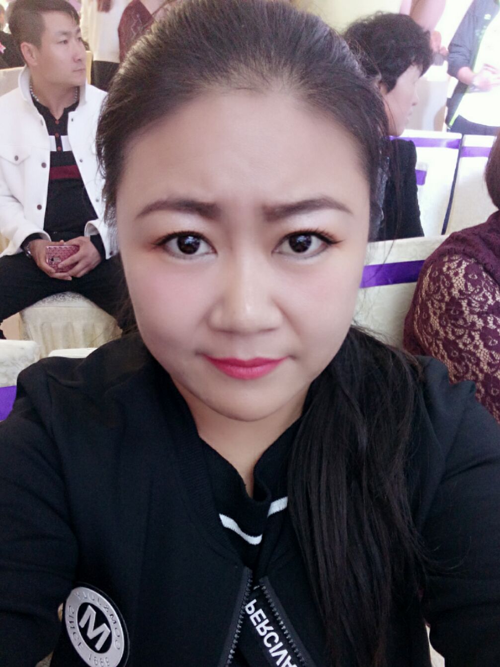 没事偷着乐的全活人