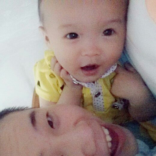 为了生活奋斗拼命向前冲