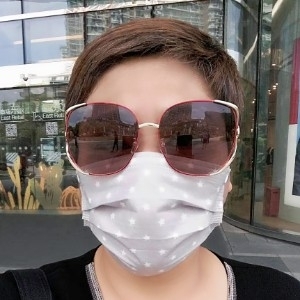 爱吃冰块的娃娃